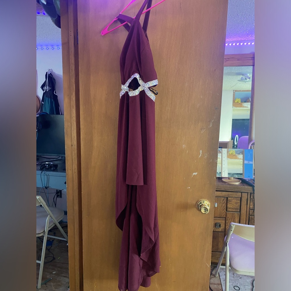 Dress thats shirt in the front, long in the back.